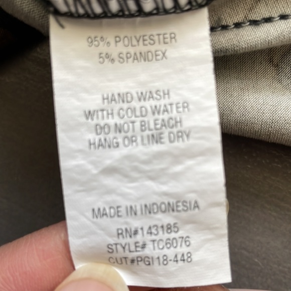 Papaya Long Sleeve Camo Print Top - Picture 7 of 11